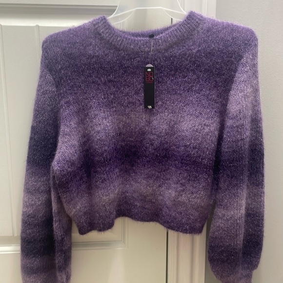 3/$15 NWT purple cropped sweater woman’s large - Picture 1 of 3